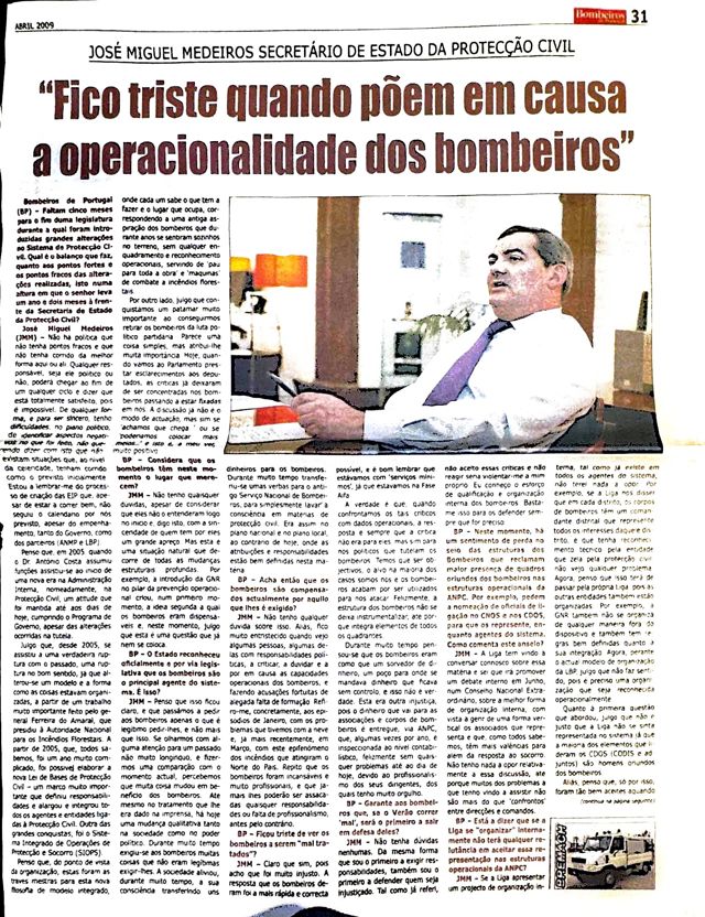 Magazine interview page with a photograph of José Miguel Medeiros at his desk.