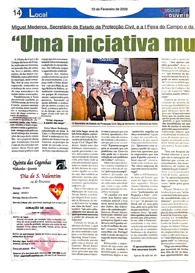Regional newspaper page with photographs of the fair opening.